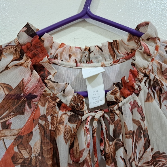 H&M Floral Dress - Picture 6 of 10